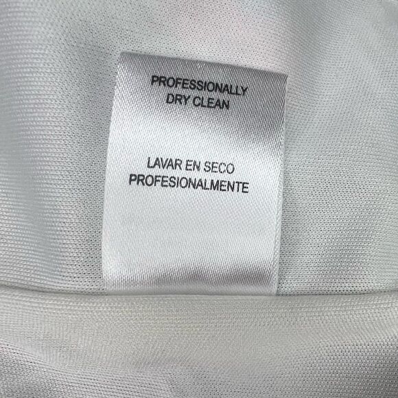 Nicole Miller New York Off-Shoulder Smocked Floral dress - Size 8 - Picture 5 of 7